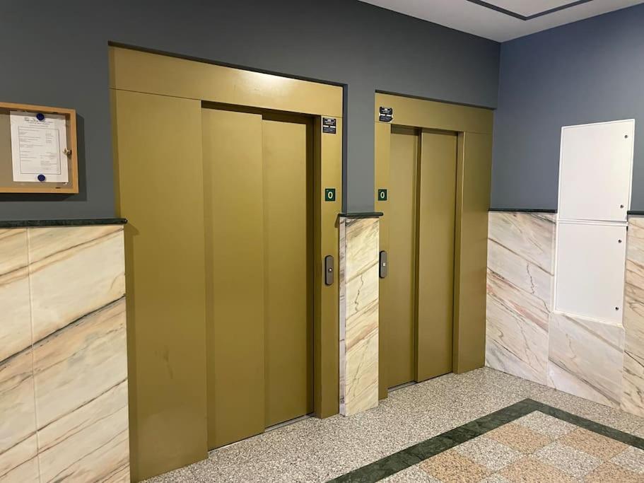 Apartamento Centro Con Garaje Castro Urdiales Kültér fotó